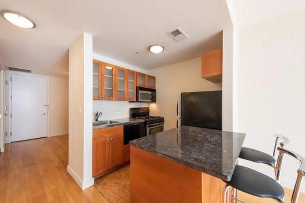222 Montgomery St – photo 3