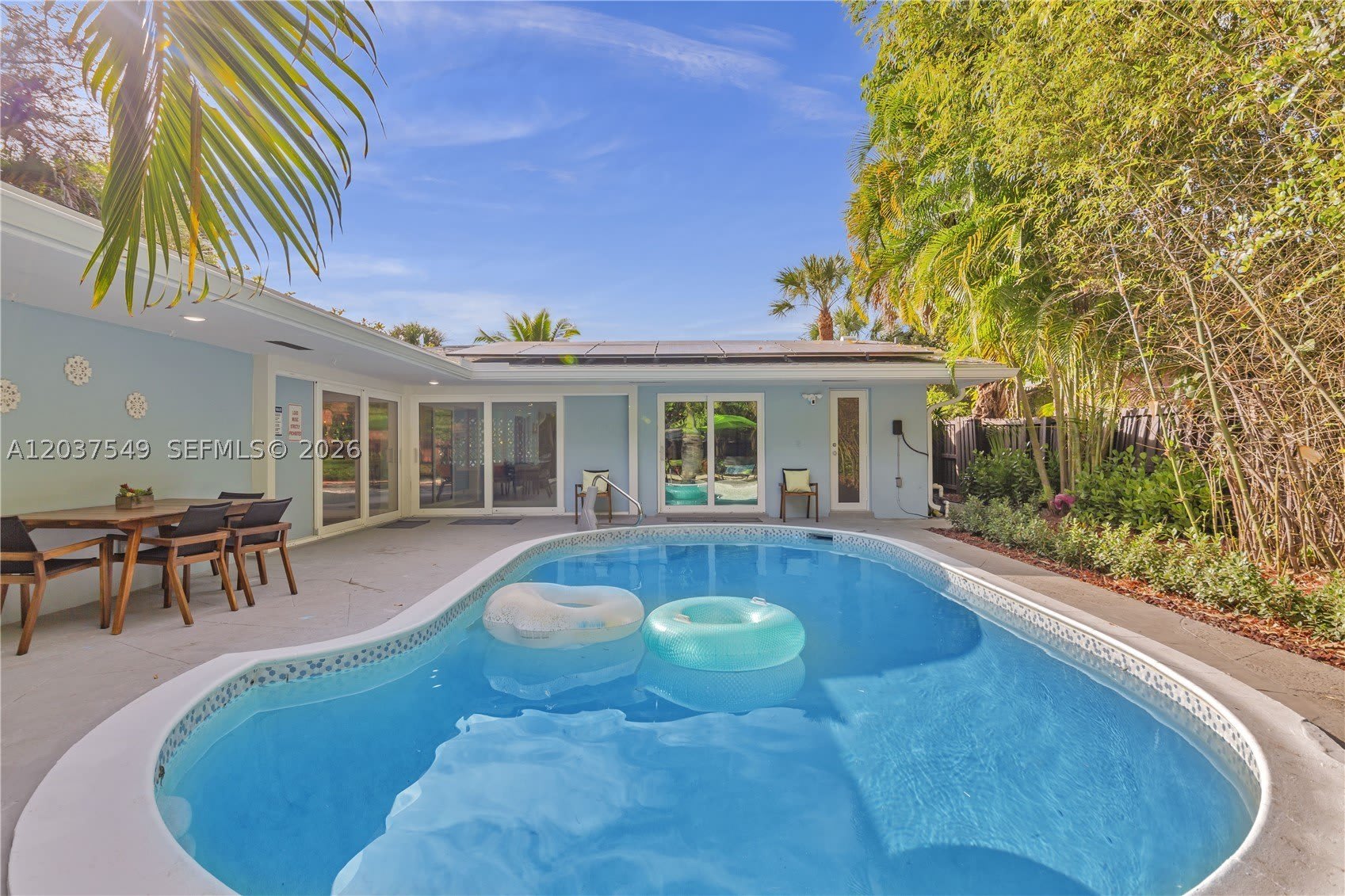 204 SW 19th Ave – photo 1