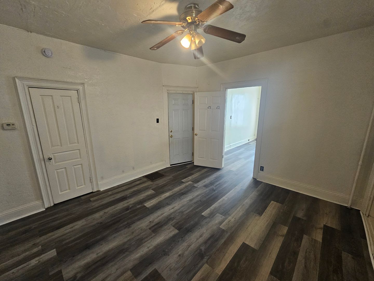 569 West Philadelphia Street – photo 3