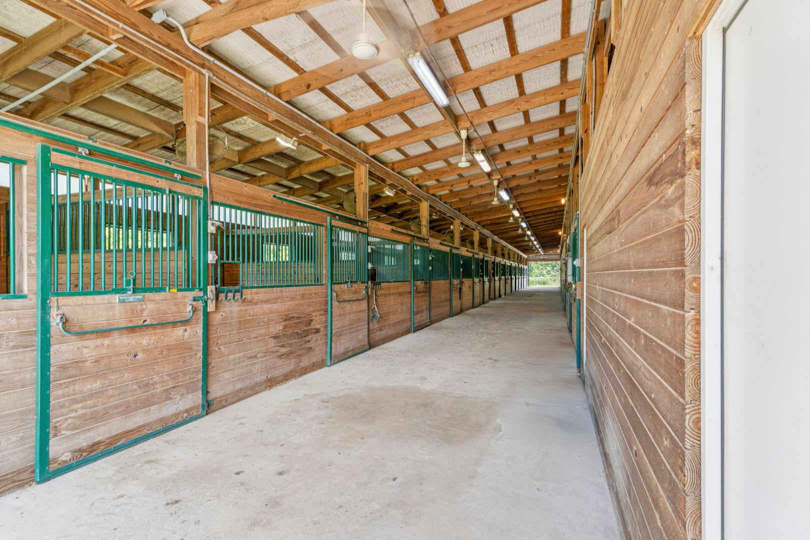 21 Acre Equestrian Facility Just 20 Miles From Dc – photo 5