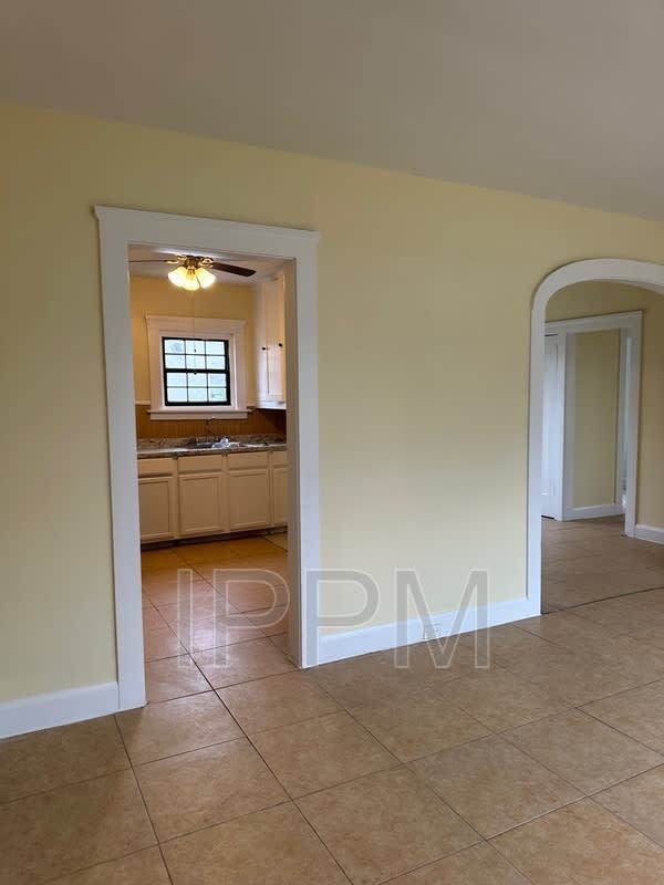 284 Corona Crescent – photo 4