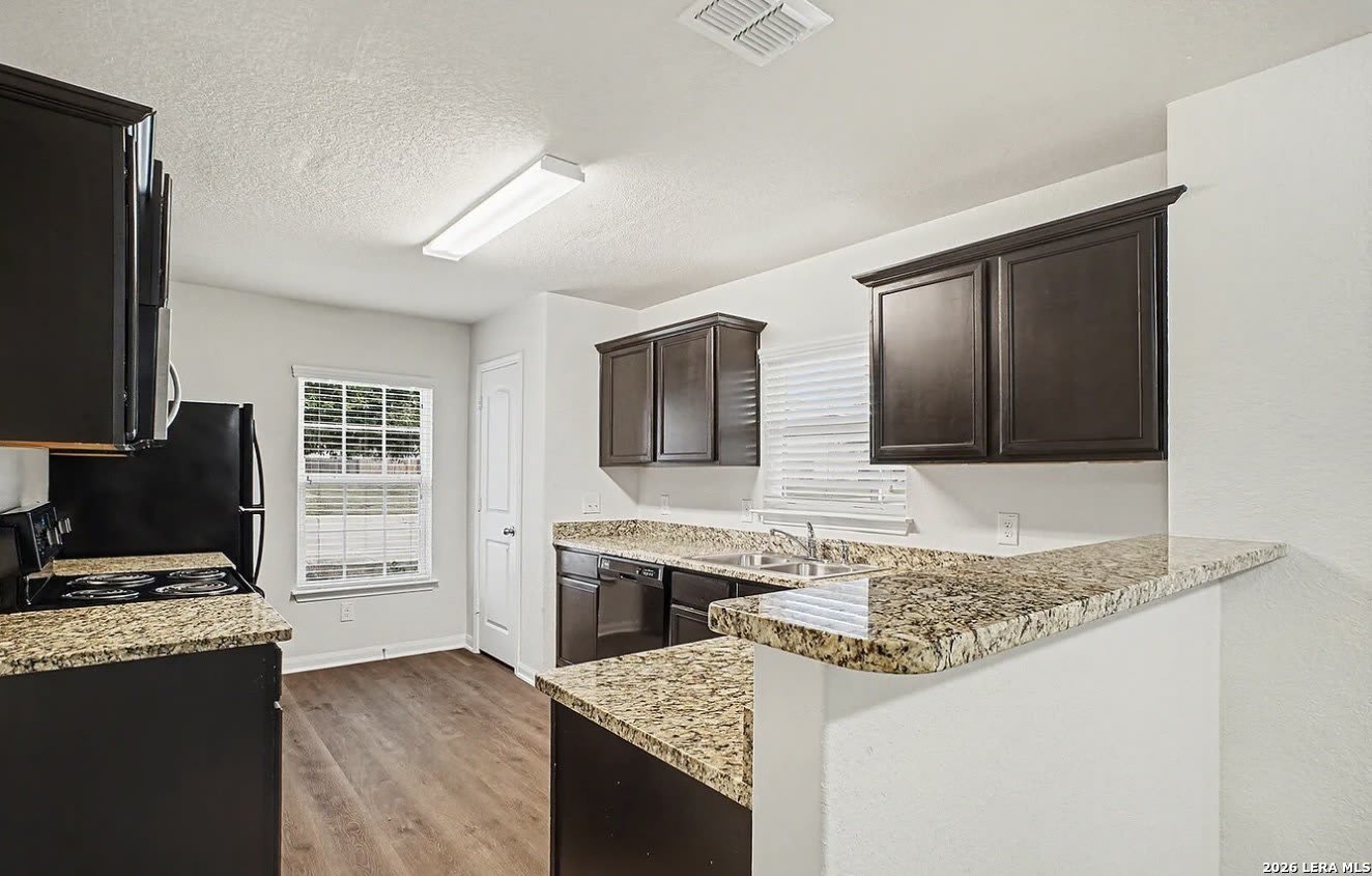 7543 Bowdre – photo 5