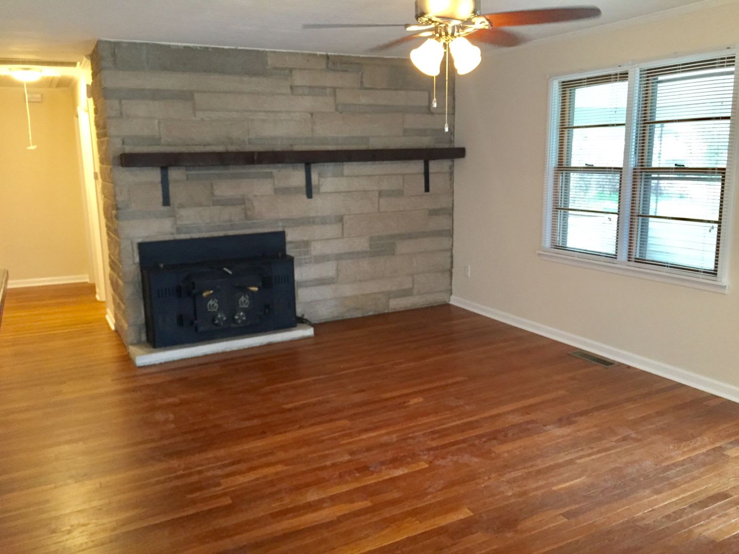 141 N. Overhill Dr – photo 3