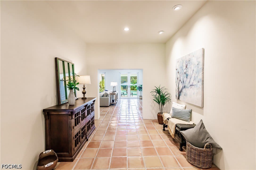 1291 Caloosa Drive – photo 4