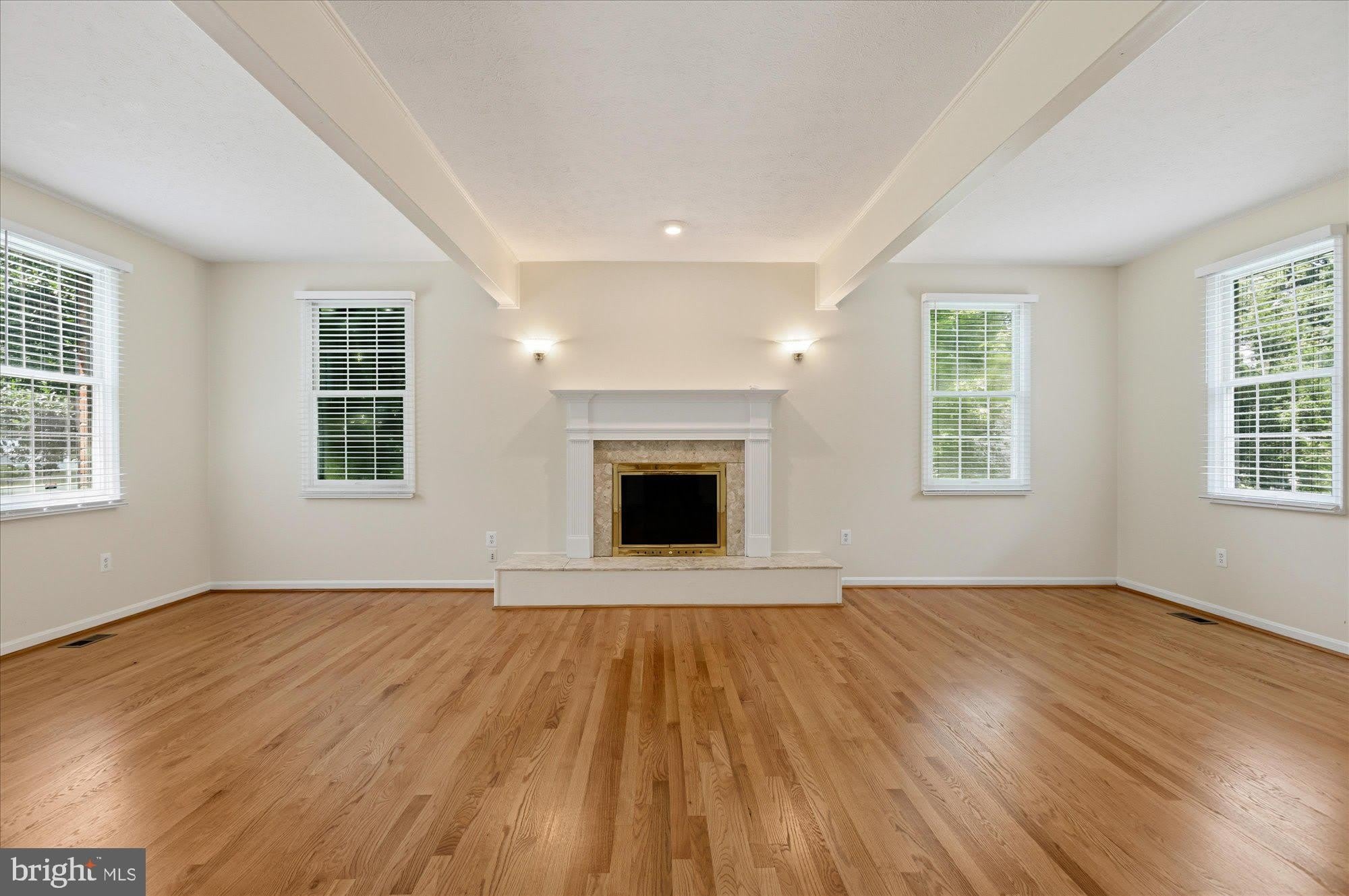 9708 LOCUST HILL Drive – photo 5