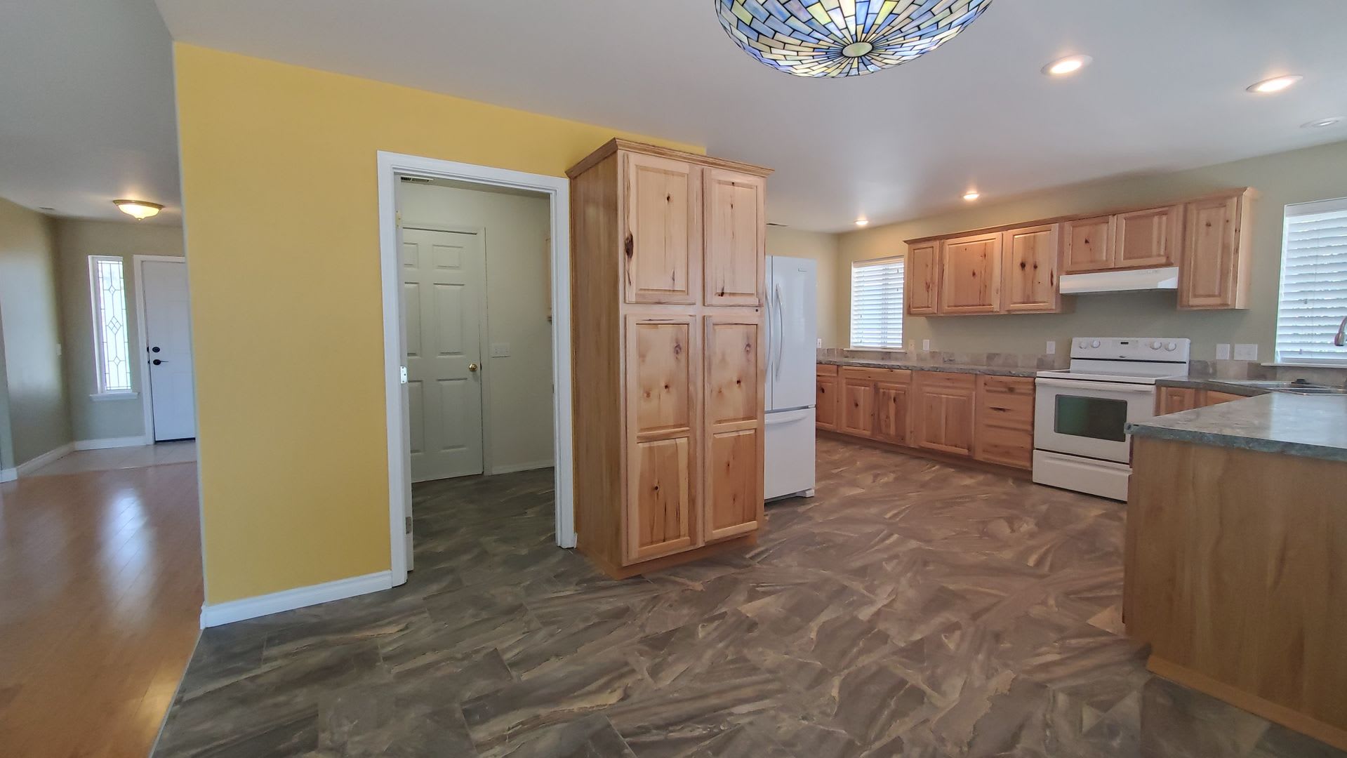 2452 N. Rhode Island Court in Beautiful South Richland! – photo 4