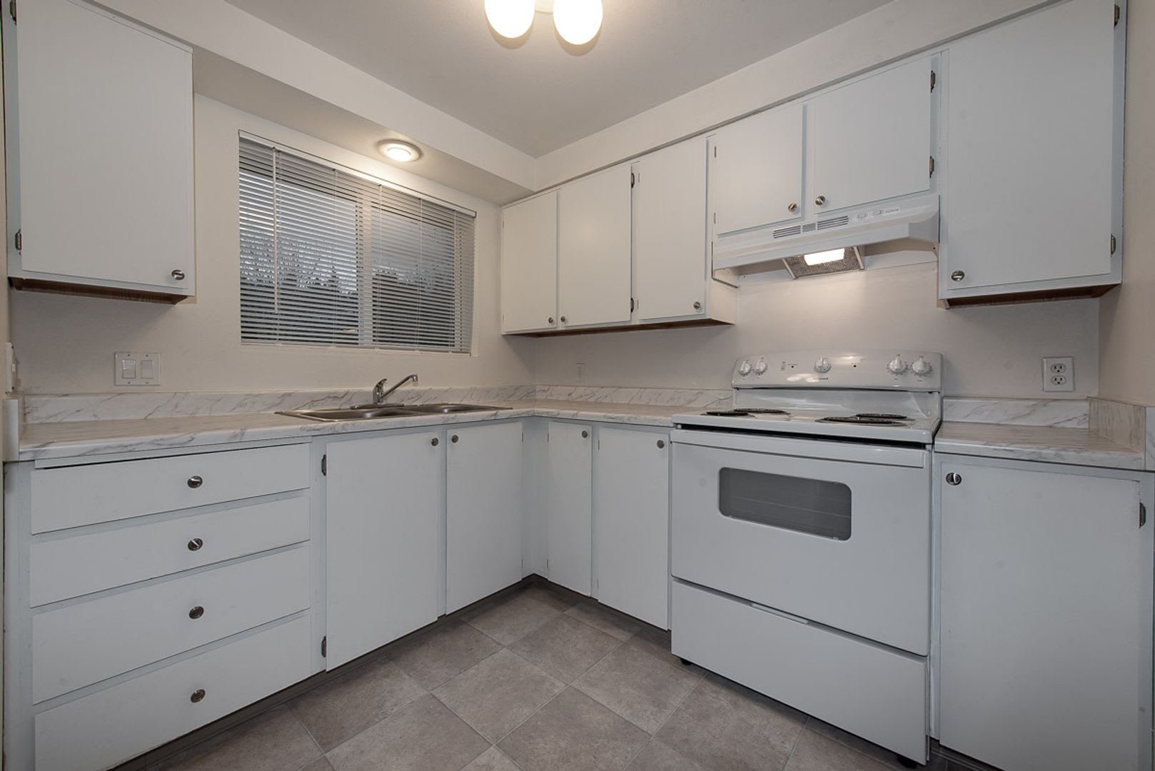 7950 168th Redmond – photo 2
