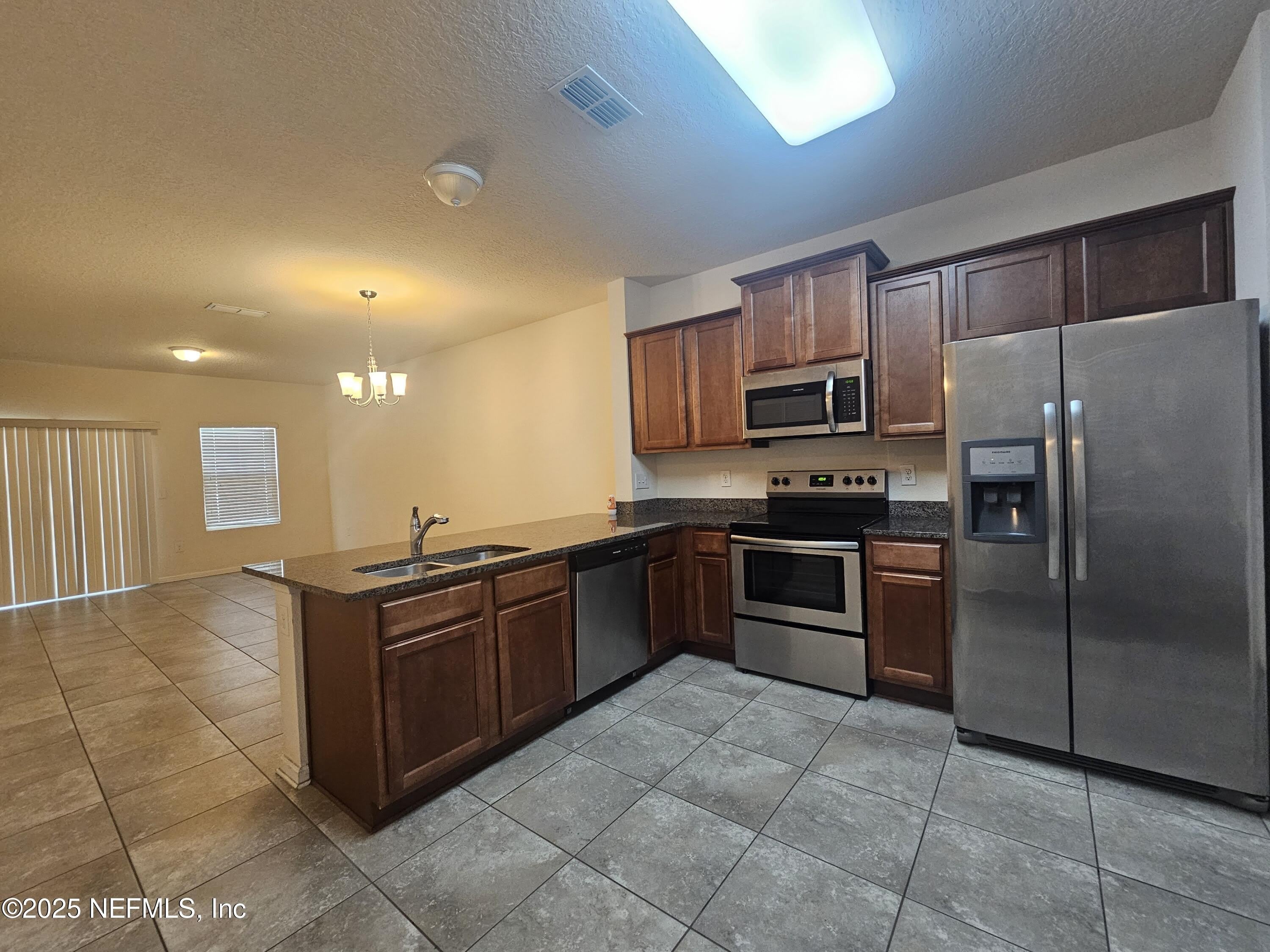 444 SERVIA Drive – photo 1