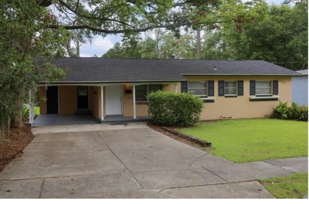 406 Fairbanks Drive – photo 2