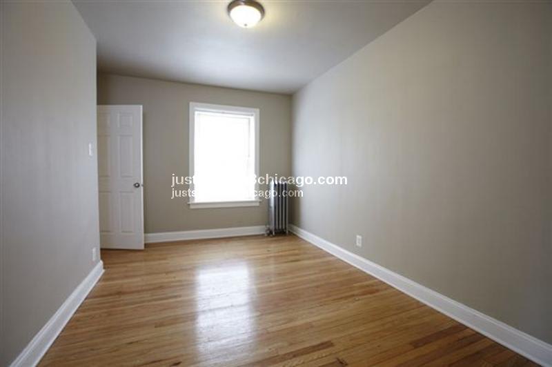 10519 S MICHIGAN – photo 4
