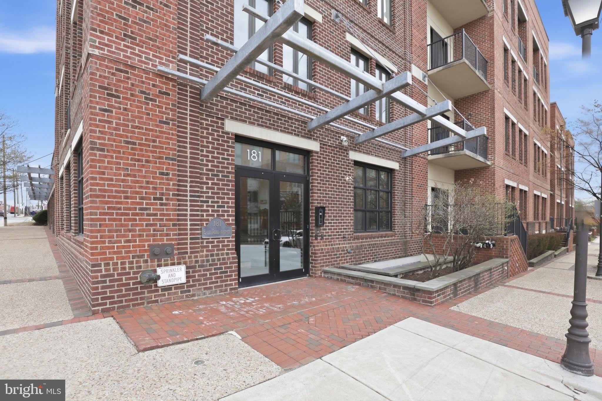 181 E Reed Avenue – photo 2