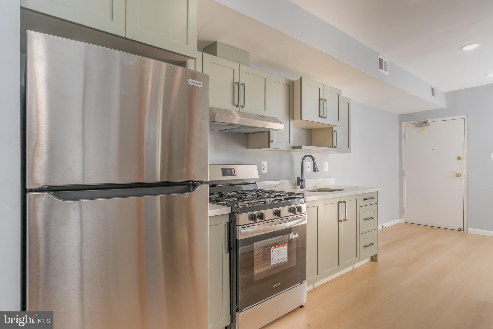 4936 NASH Street NE – photo 3