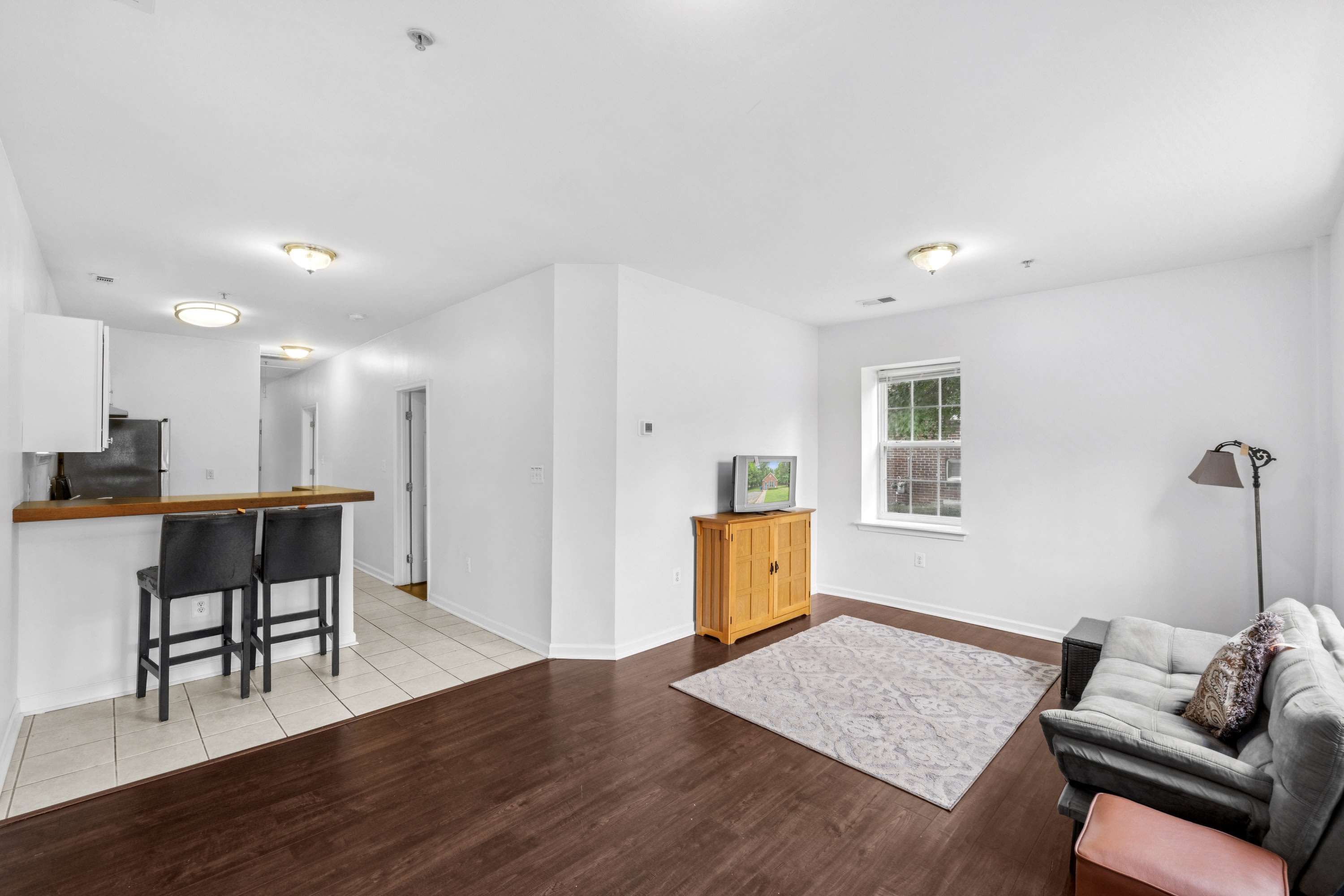 4813 Calvert Road – photo 2