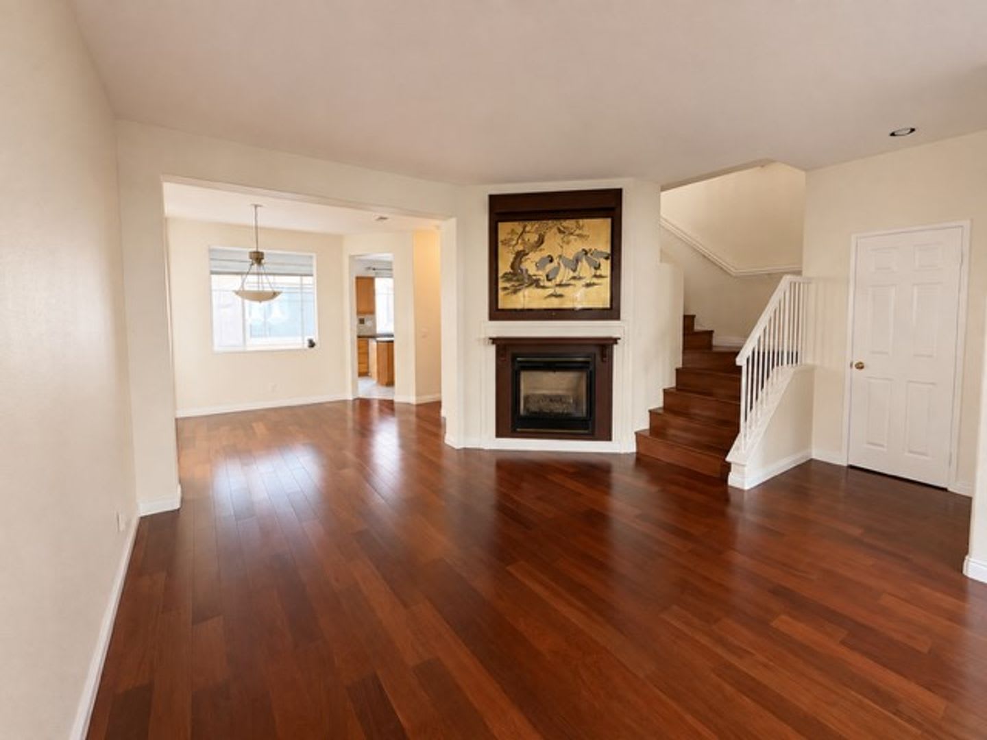 3 Bedroom 2.5 Bath Corner Townhouse with Attached 2 Car Garage in Mission Valley! – photo 5