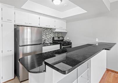 3428 Harriet Apartments – photo 1