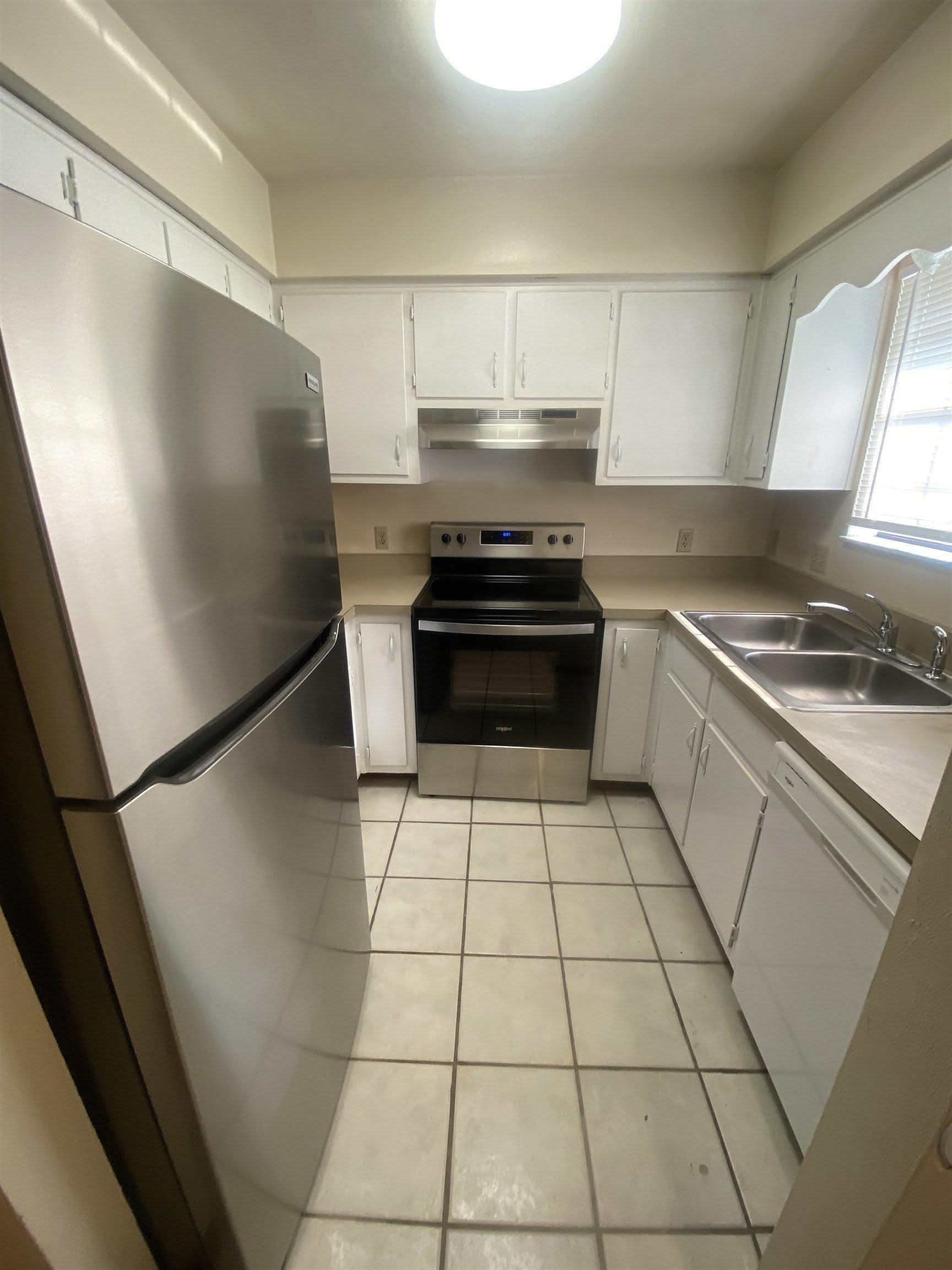 1102 Green Tree Court – photo 4
