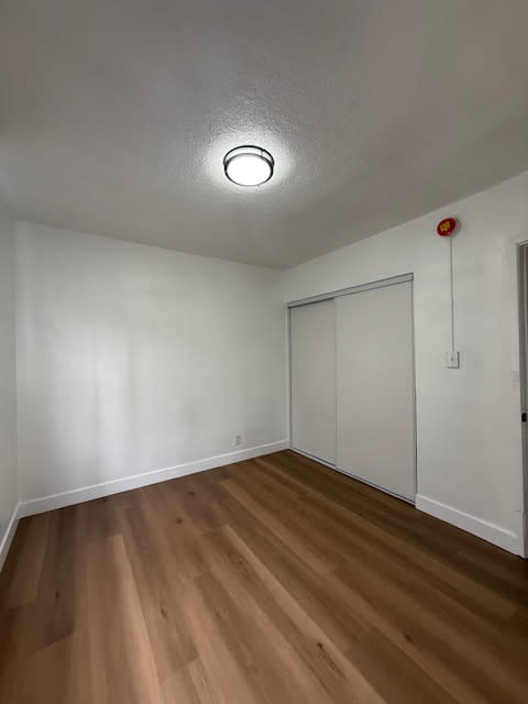 8319 S. Western Ave.#5 – photo 5