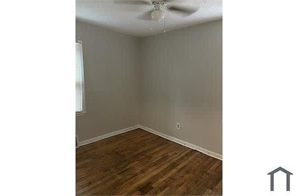 19220 Alcoy St – photo 4