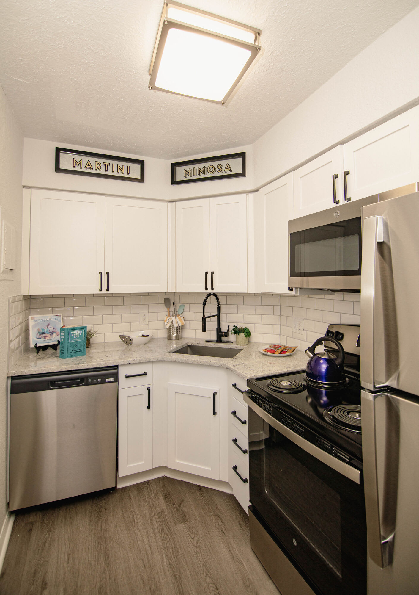 The Laurels Apartment Homes – photo 1