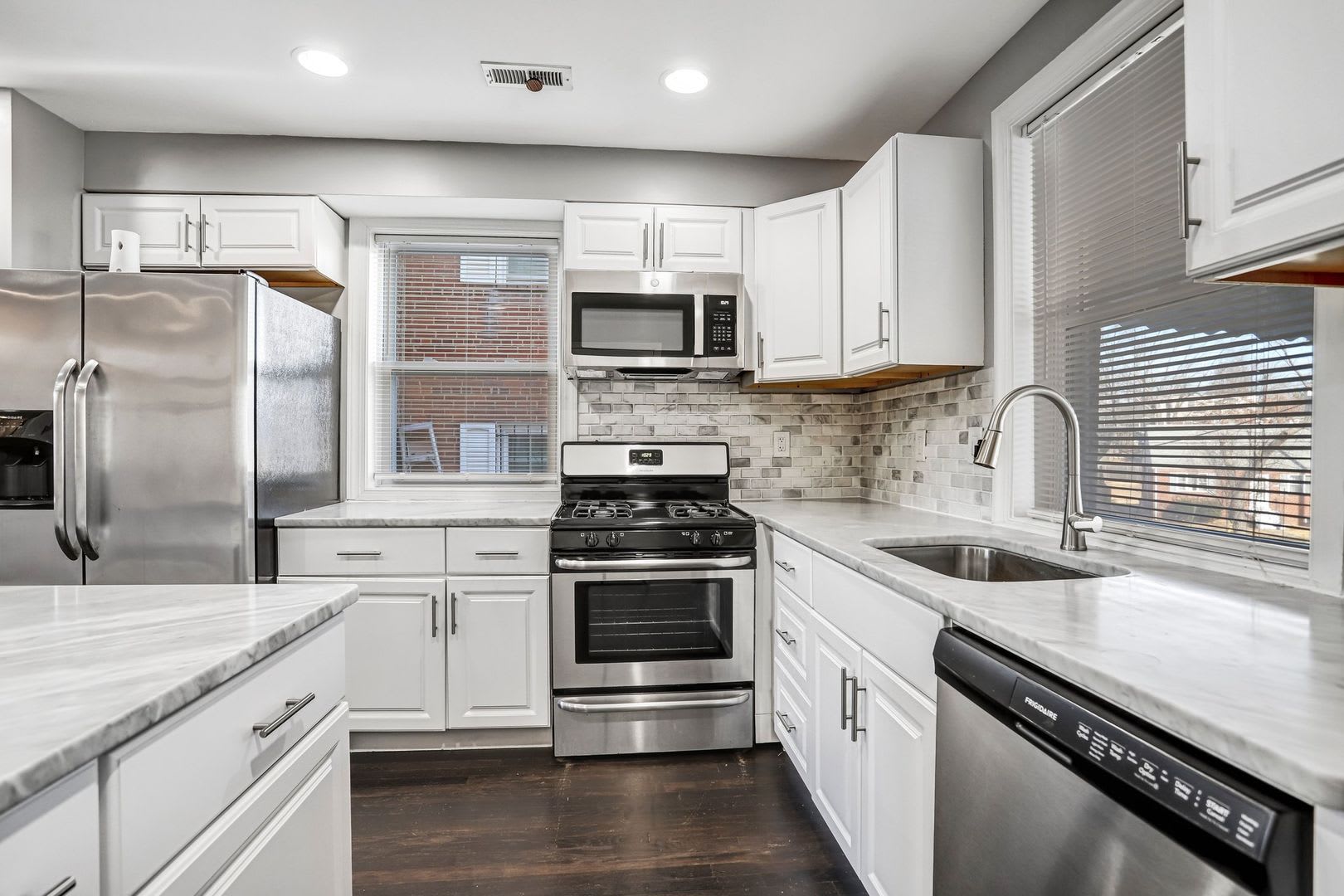 Bright and Beautiful Benning Ridge Abode – photo 5