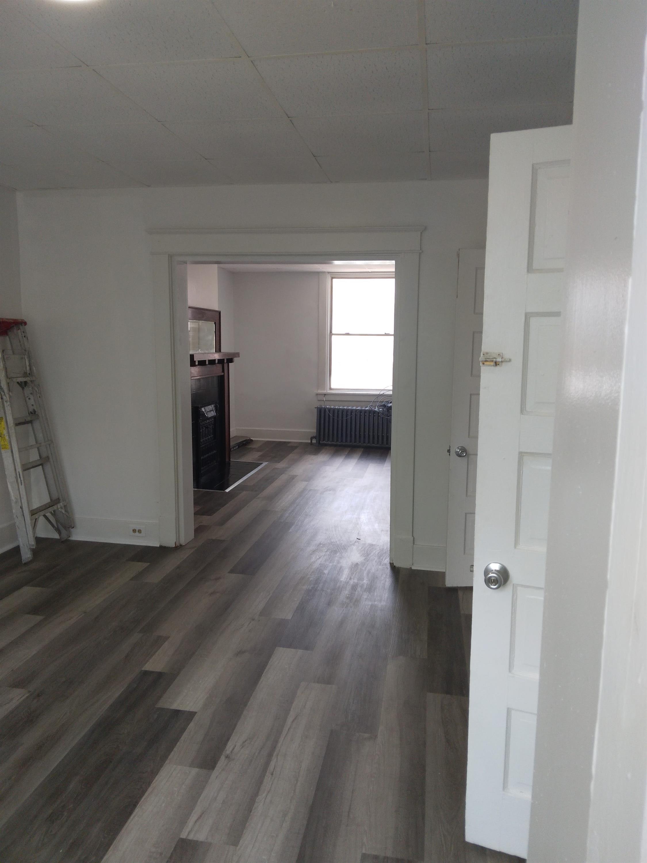 402 Center Street – photo 1