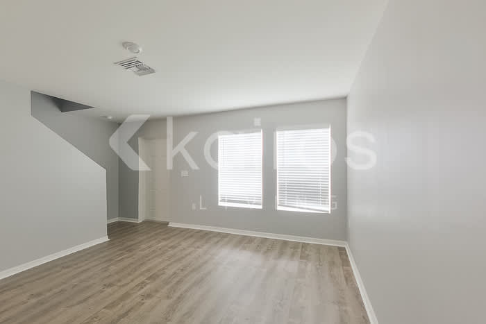 528 Northeast 16th Terrace – photo 2
