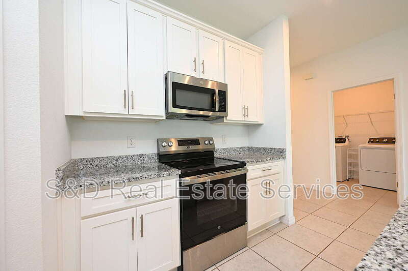 685 Crown Rose Drive – photo 4