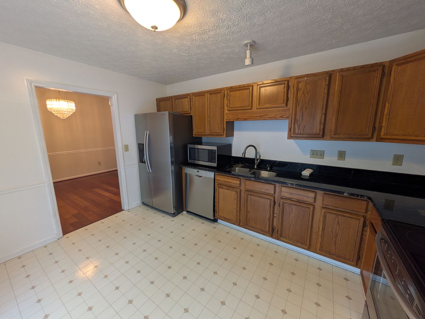 6008 Yeaton Glenn Drive – photo 4