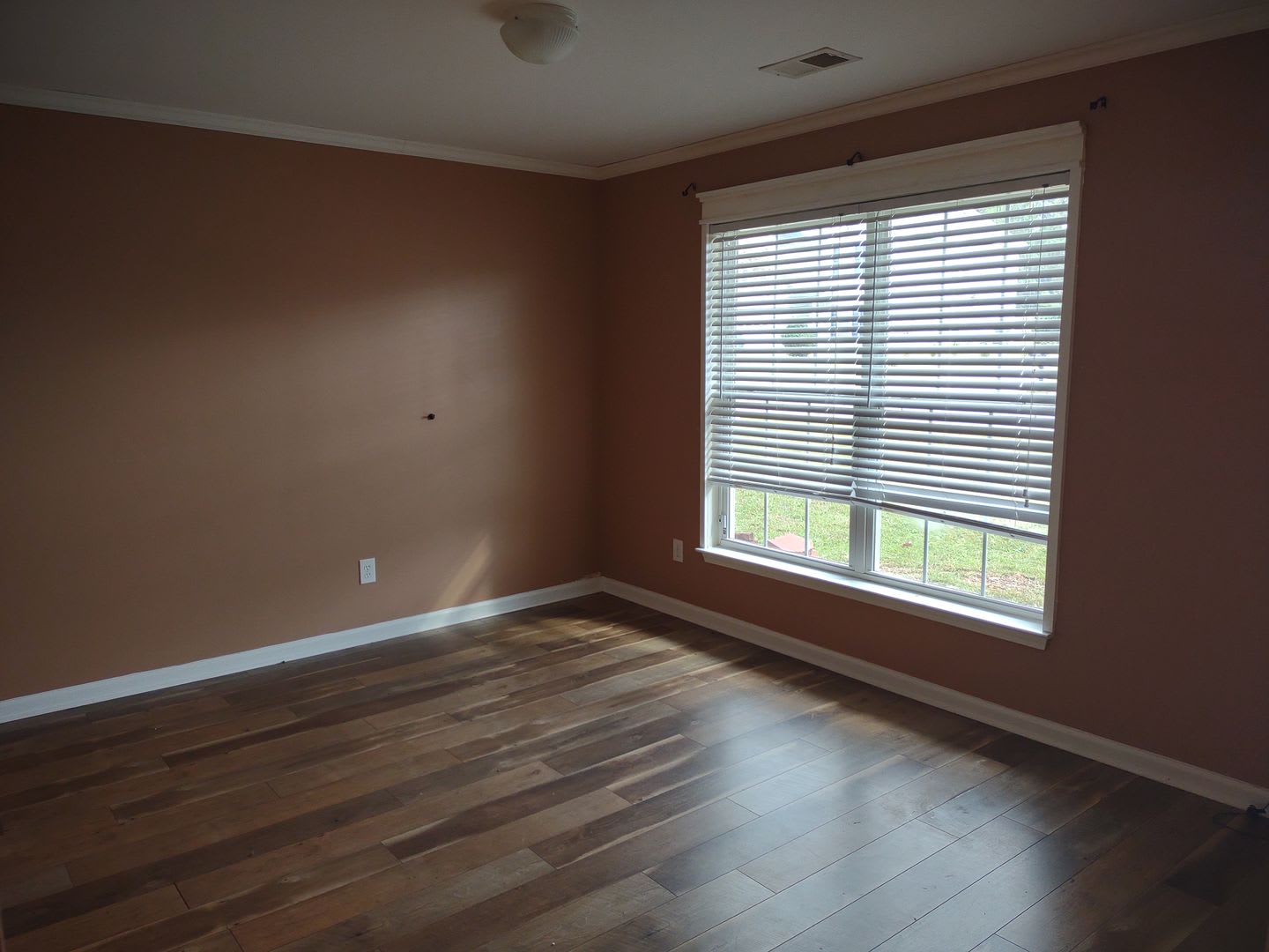 Outstanding Four Bedroom Home Approximately Ten Minutes Away from Ft. Jackson! – photo 3