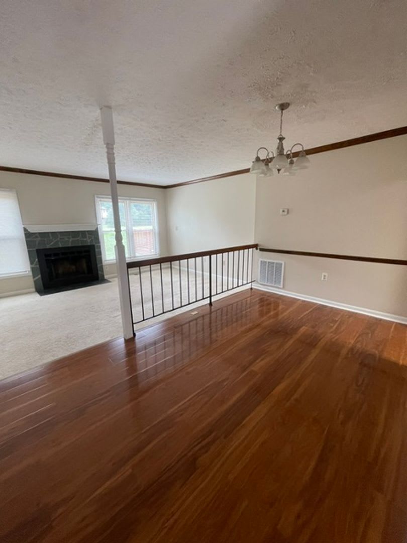 SPACIOUS TH IN GAITHERSBURG – photo 5