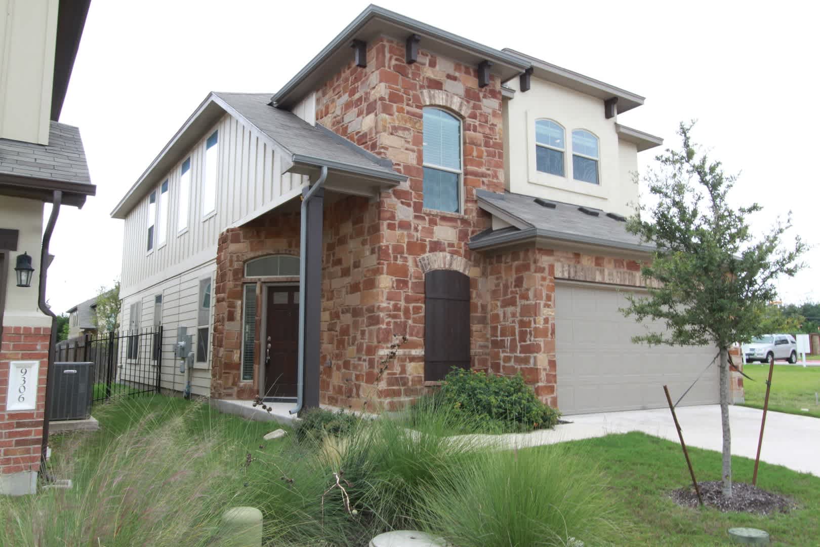 Comfort & Convenience in the Heart of South Austin – photo 2