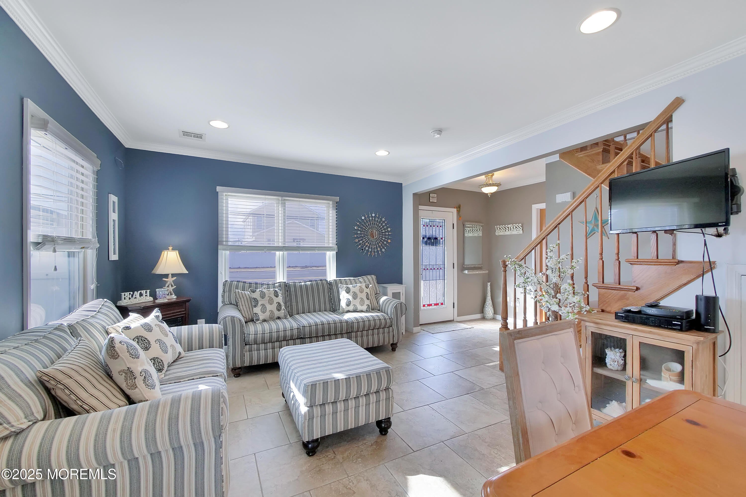121 3rd Avenue – photo 1