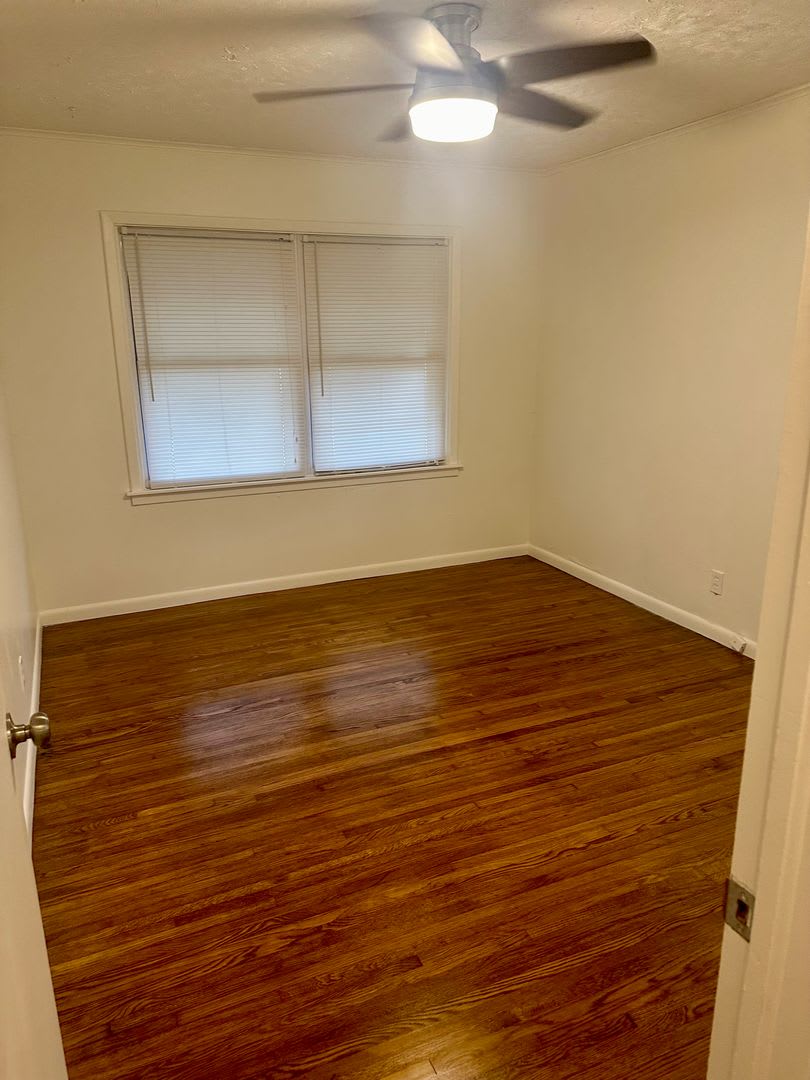 Updated Charming 3 Bed 1 Bath – photo 2