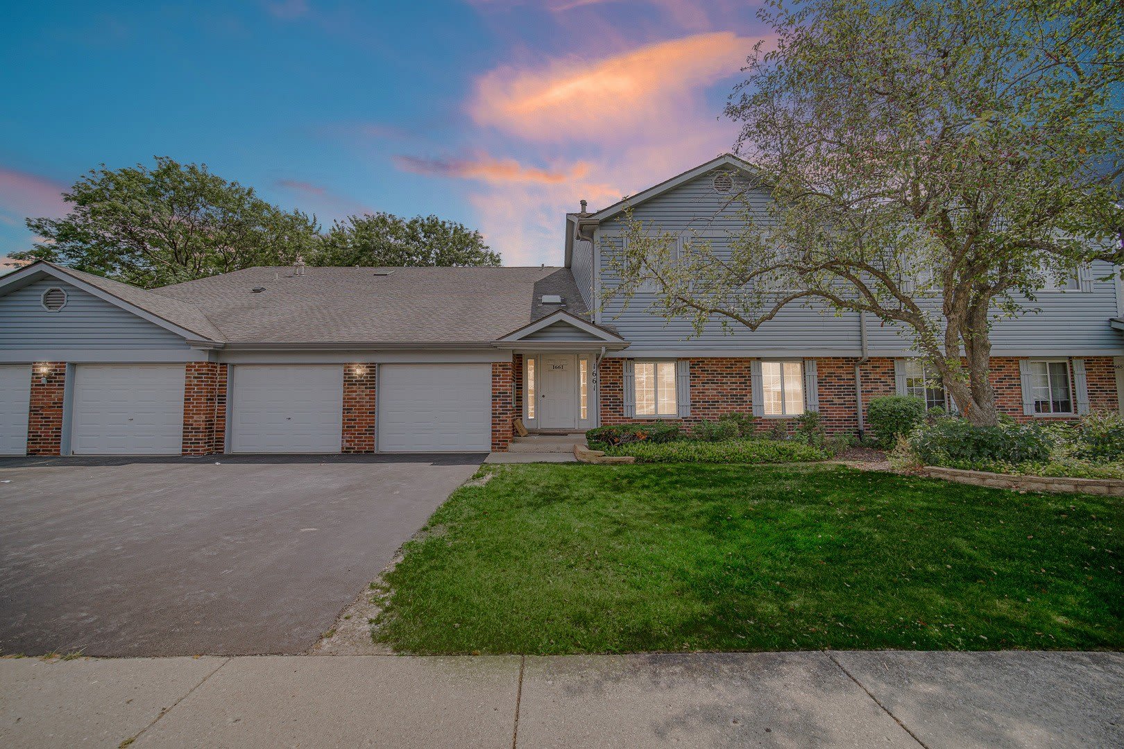 1661 Commodore Court – photo 2