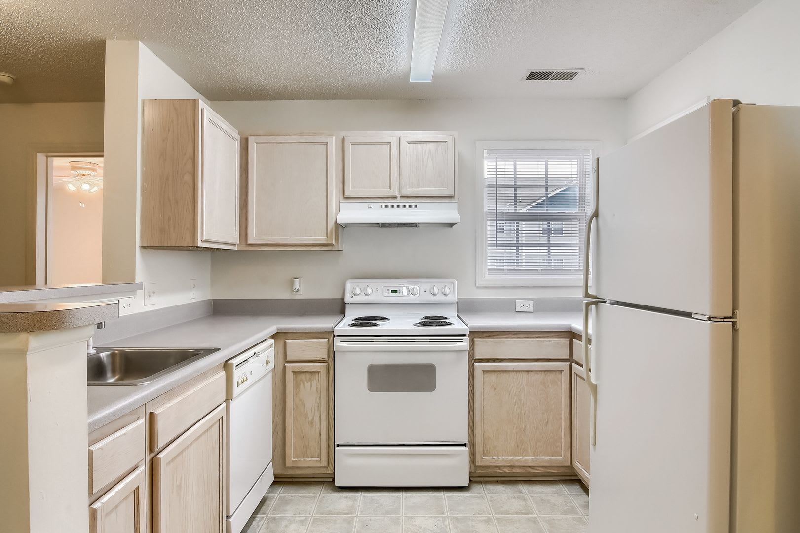 3 Bedroom condo in Raleigh – photo 2