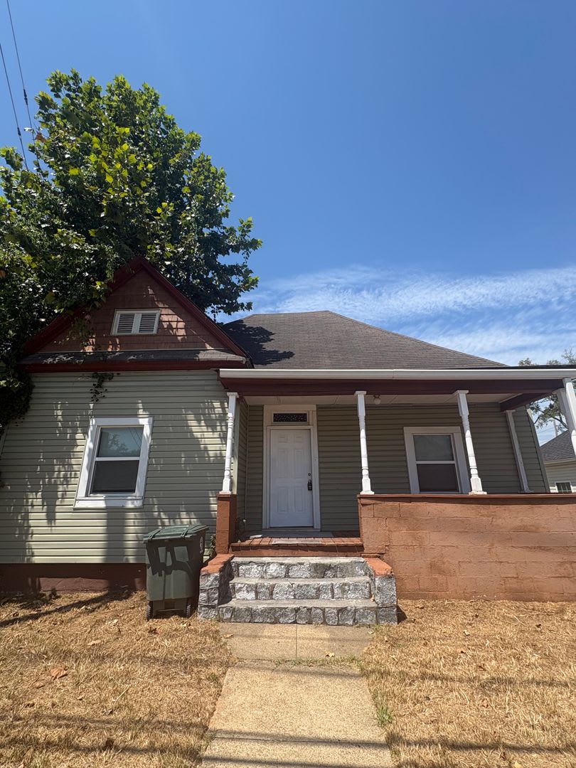 2 bedroom 1 Bath House – photo 1
