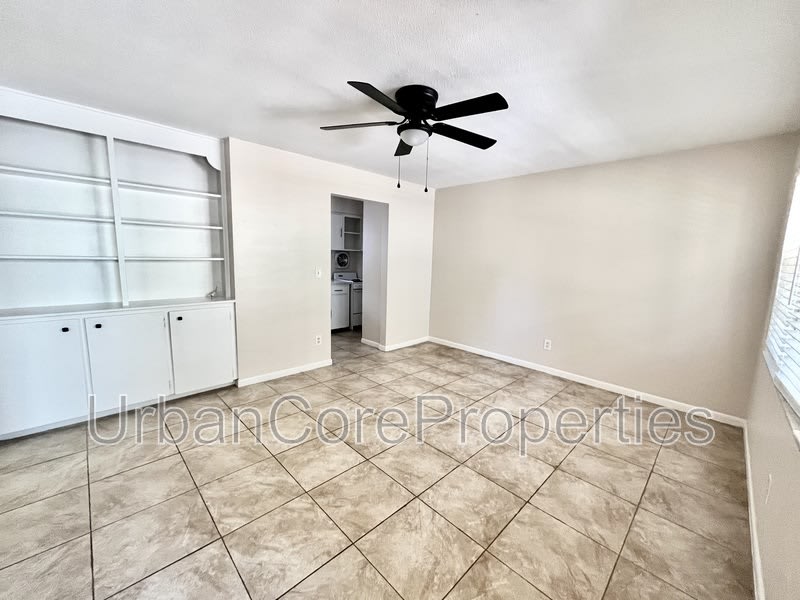 321 24th Ave N – photo 3
