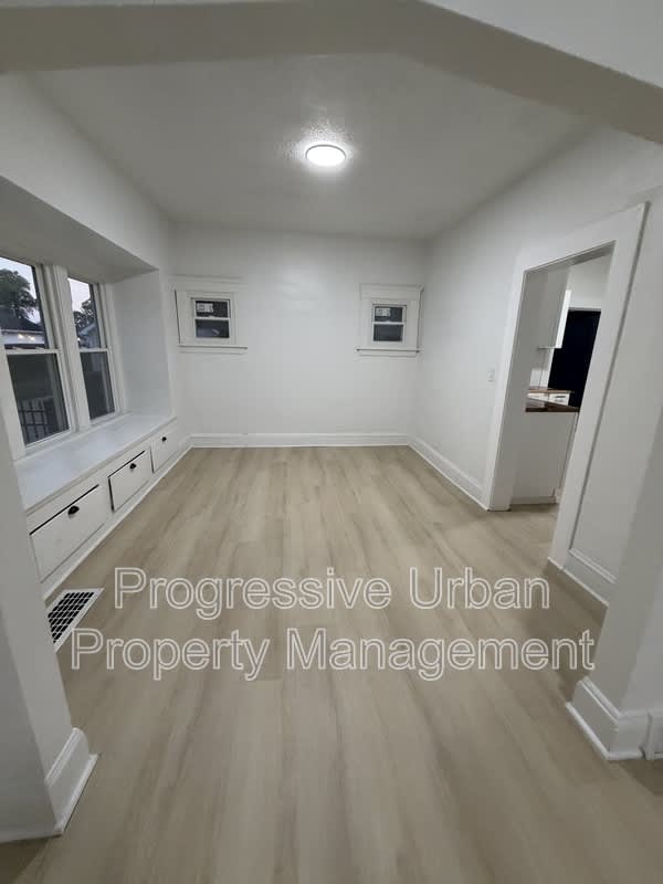 2016 Halstead Avenue – photo 3