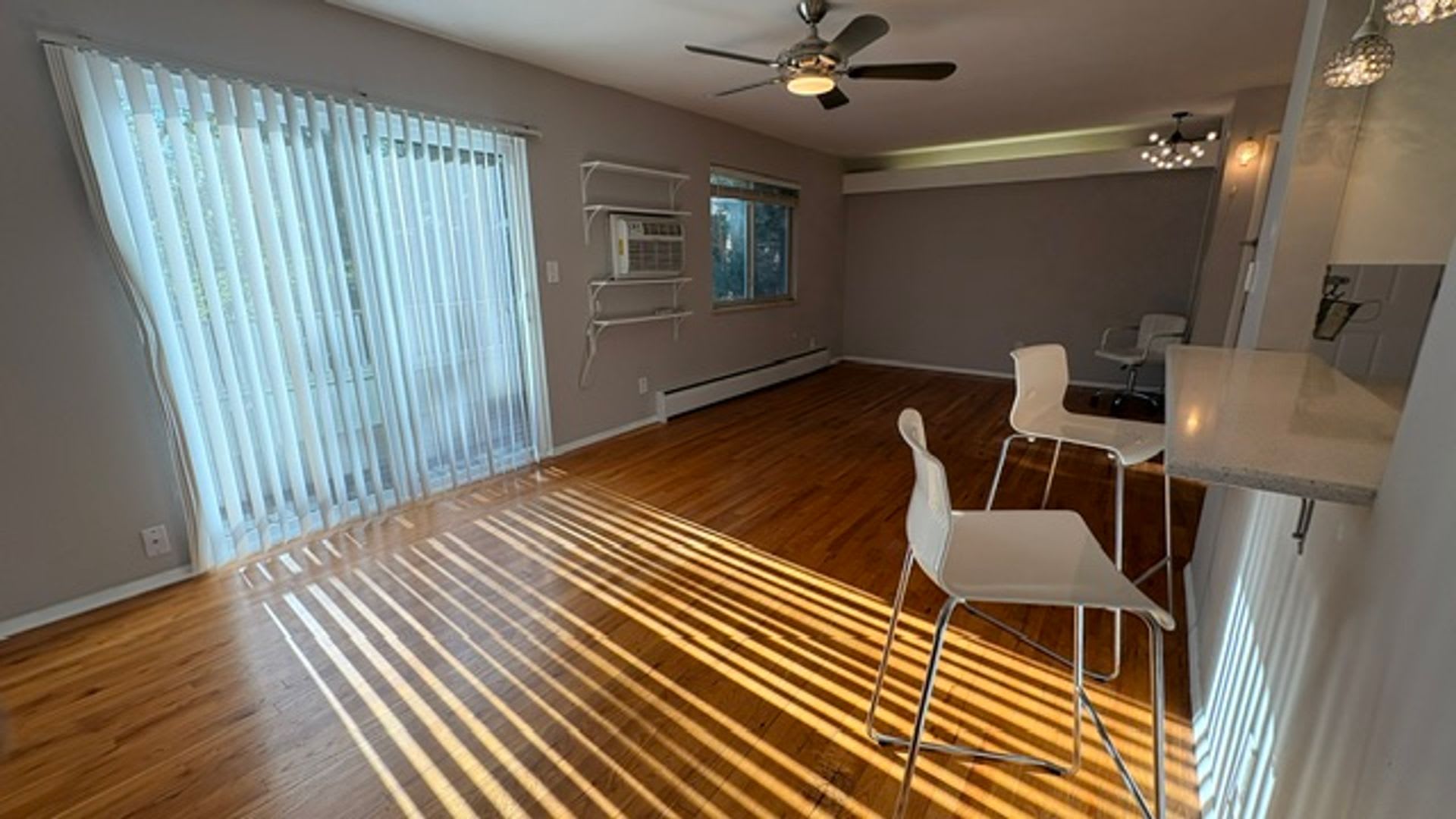 Beautifully Upgraded 2Bedroom Condo Now Available! – photo 2