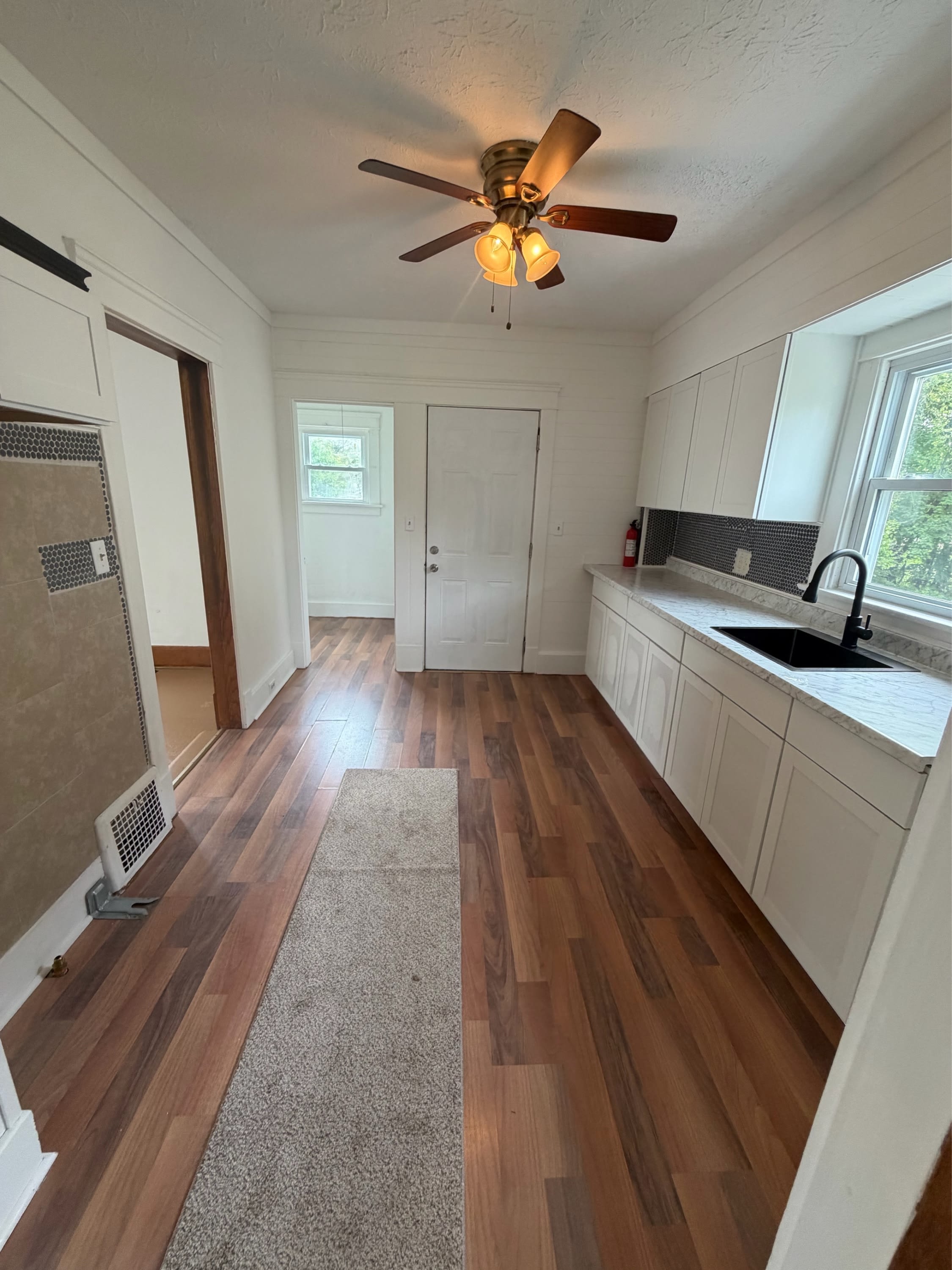 316 Bonnie Brae Avenue Southeast – photo 4