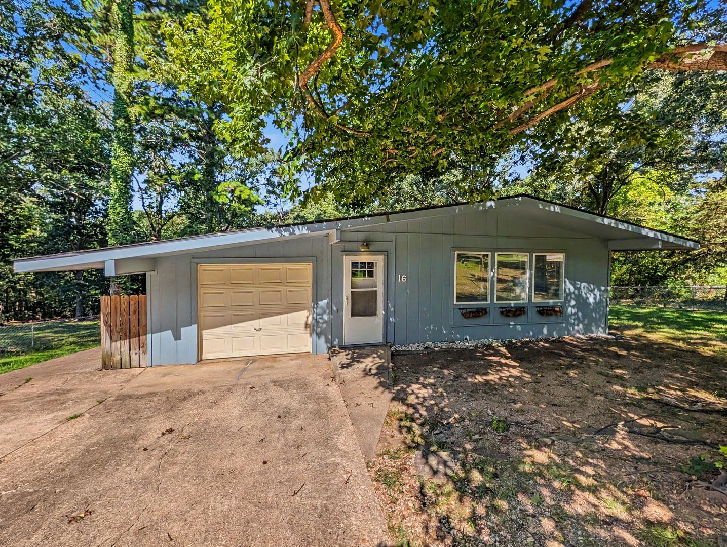 Affordable Bella Vista Living Meets NWA Convenience – photo 1