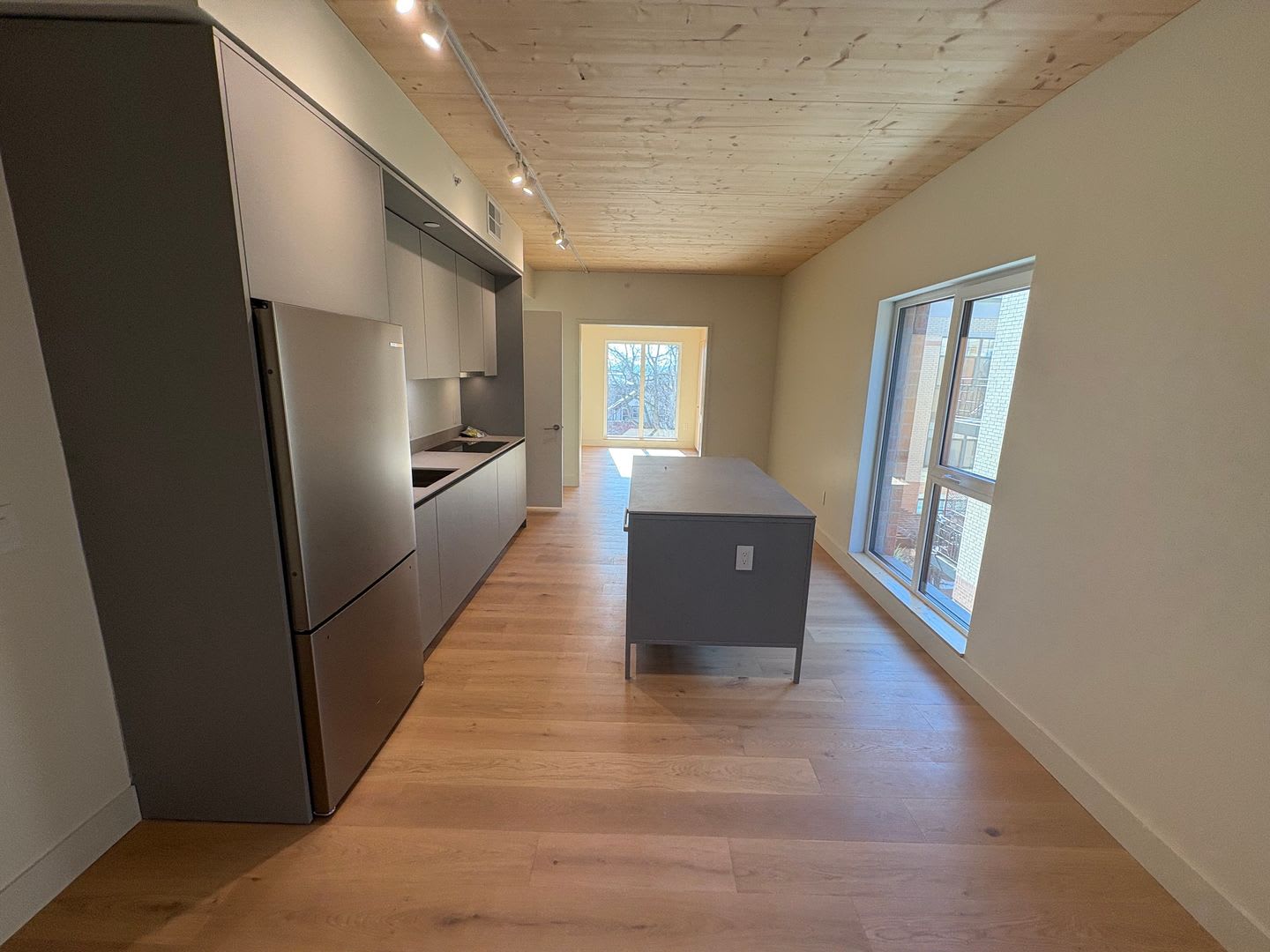 517 W Main Street – photo 2