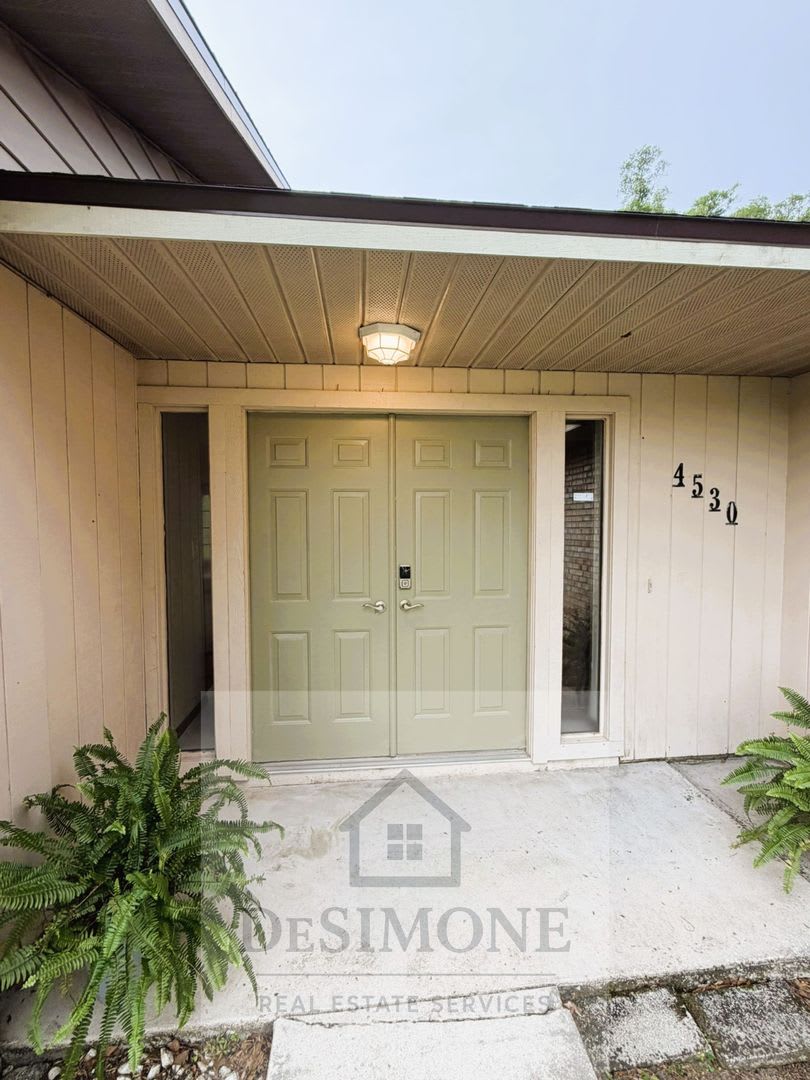 Charming 3BR Home in Country Oaks – Close to West Marion Hospital, Shopping, Dining & WEC – photo 4