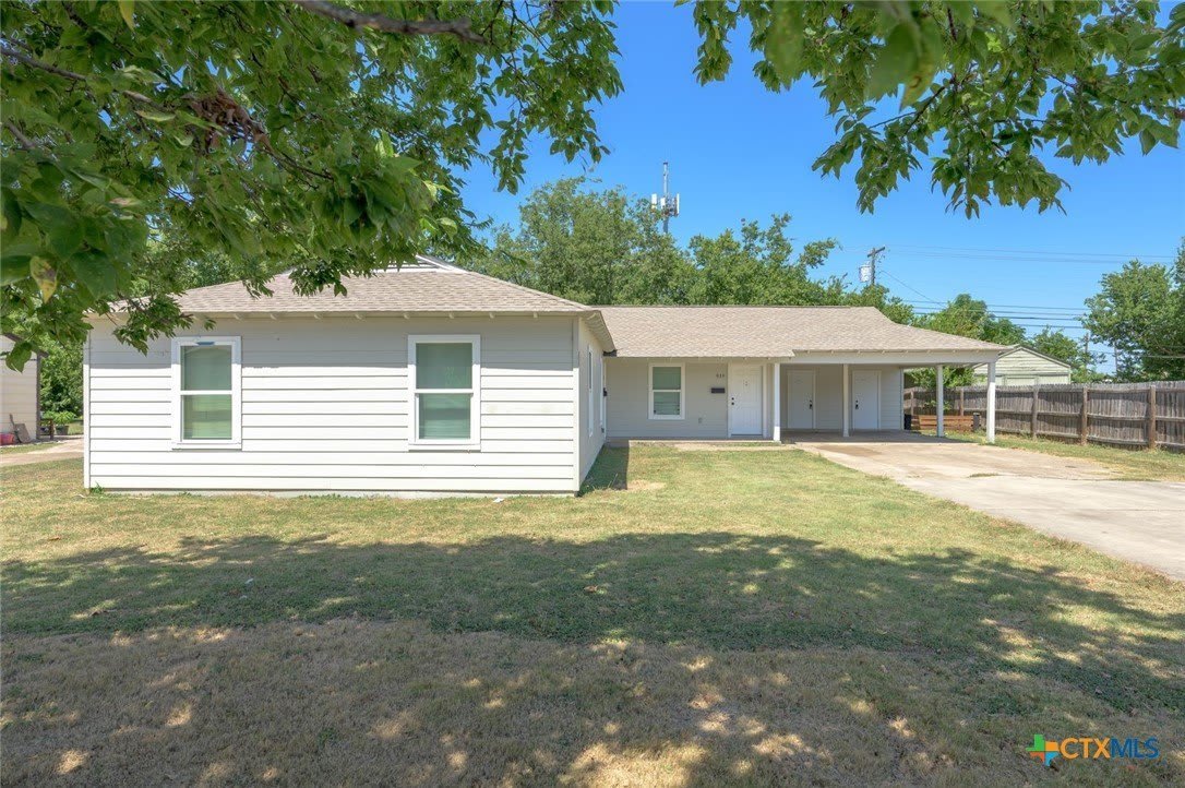921 Stetson Avenue – photo 1