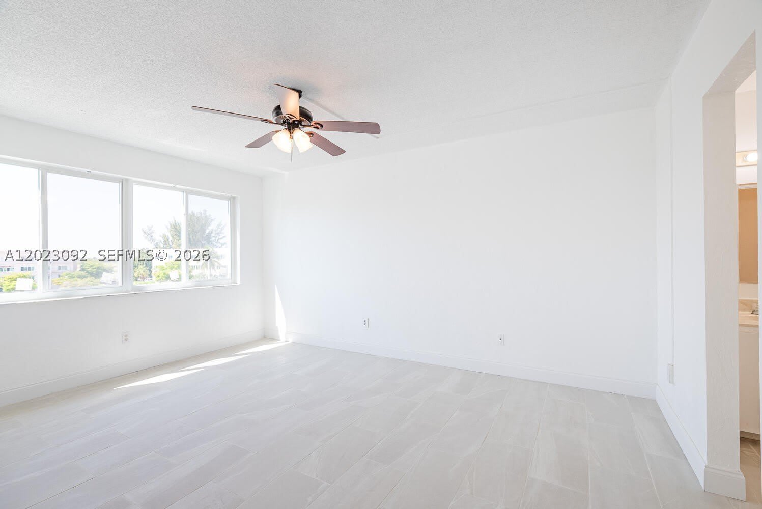 14840 Naranja Lakes Blvd – photo 2