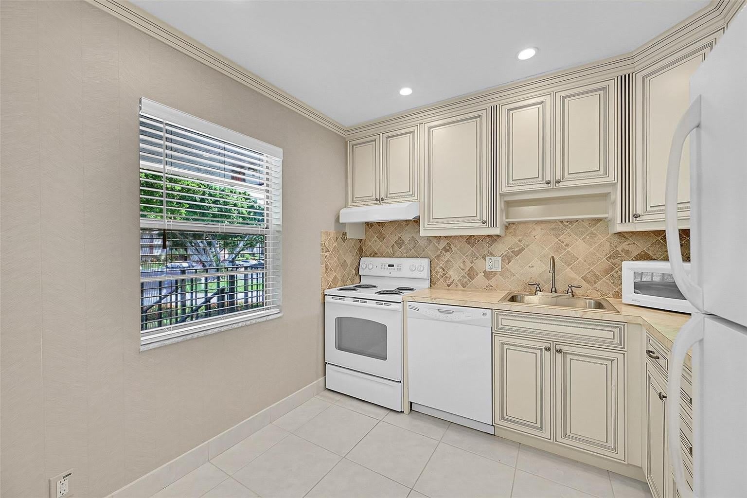 23 Abbey Lane – photo 4