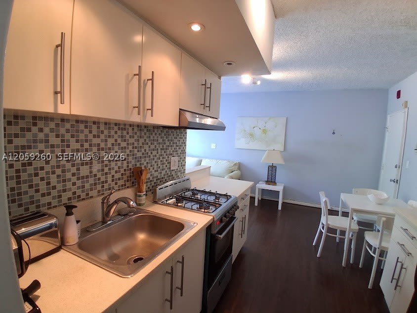 1555 Pennsylvania Ave – photo 5