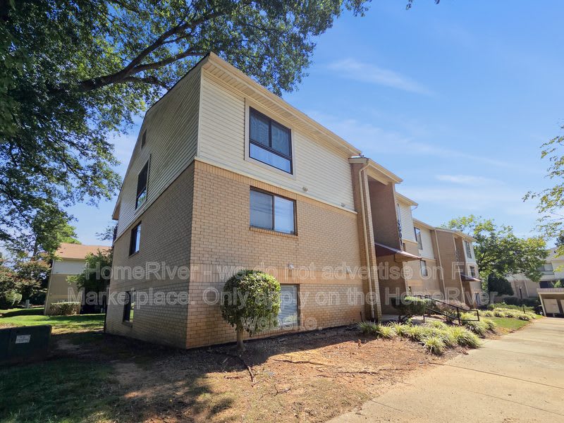 4801 Spring Lake Dr – photo 3