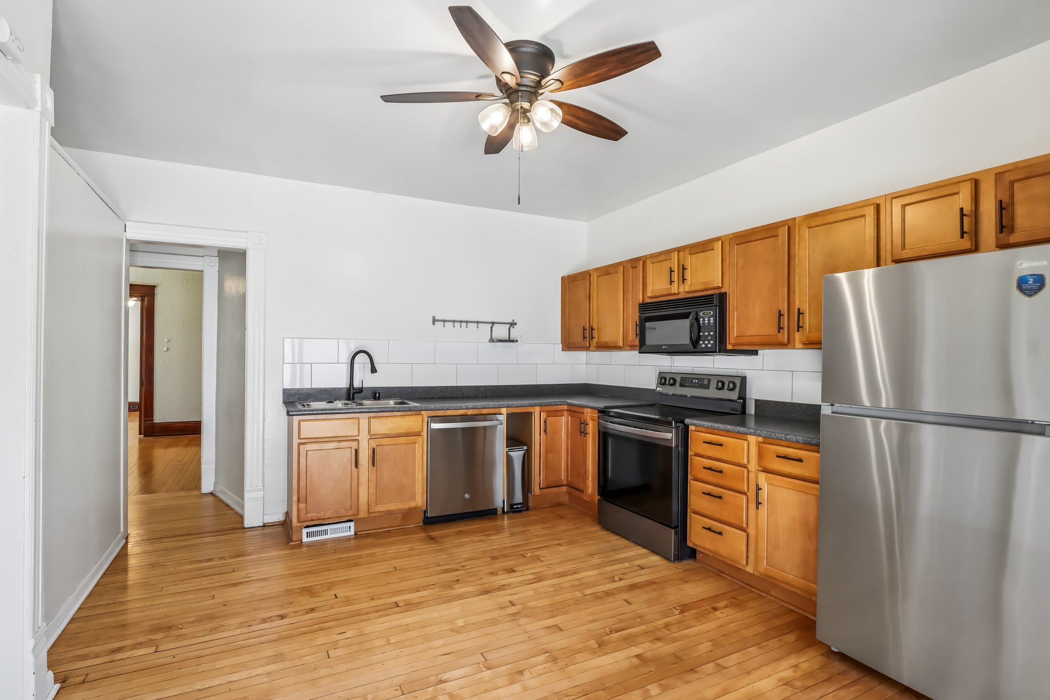 1660 N Marshall St – photo 2