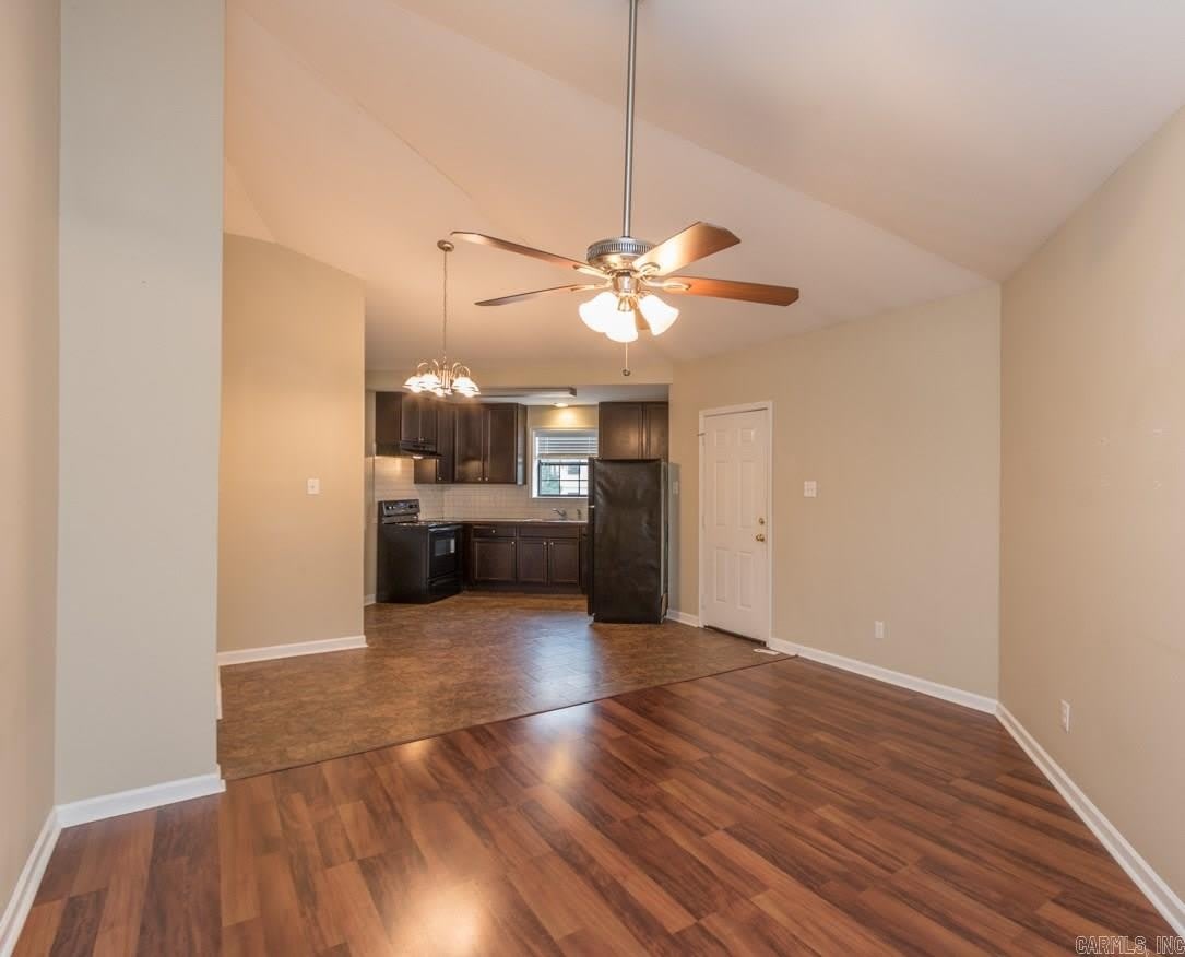 8815 Woodbine Drive – photo 2